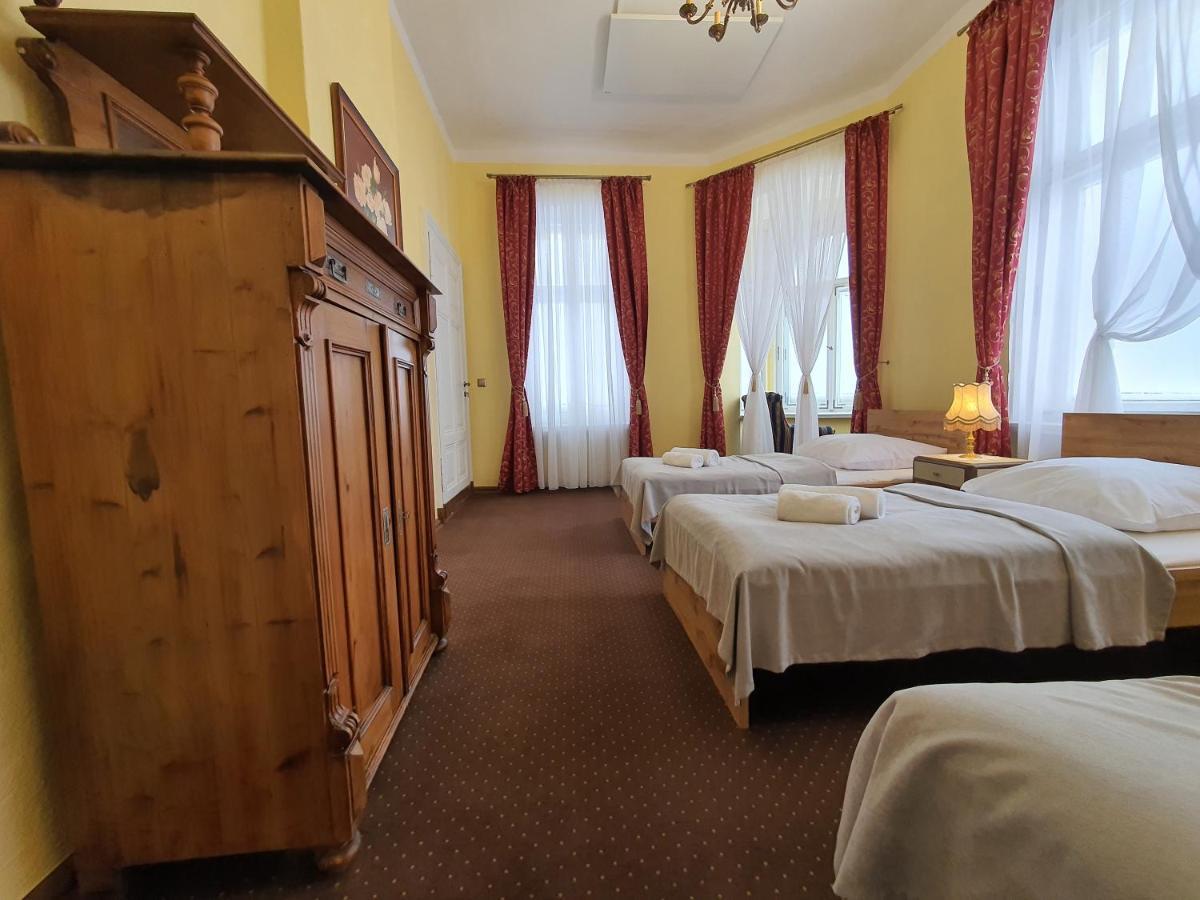 Palac Lawica- Splywy Przelomem Bardzkim Kłodzko Extérieur photo