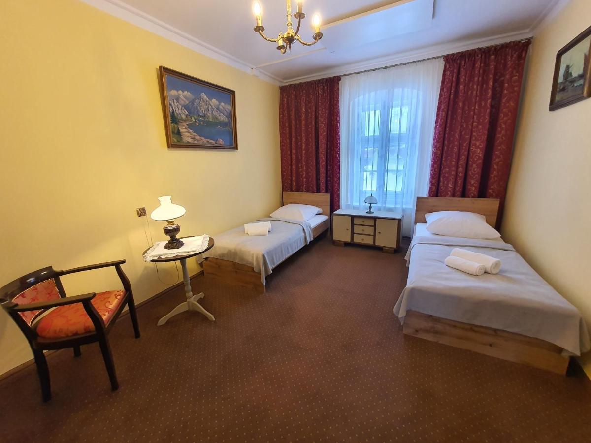 Palac Lawica- Splywy Przelomem Bardzkim Kłodzko Extérieur photo