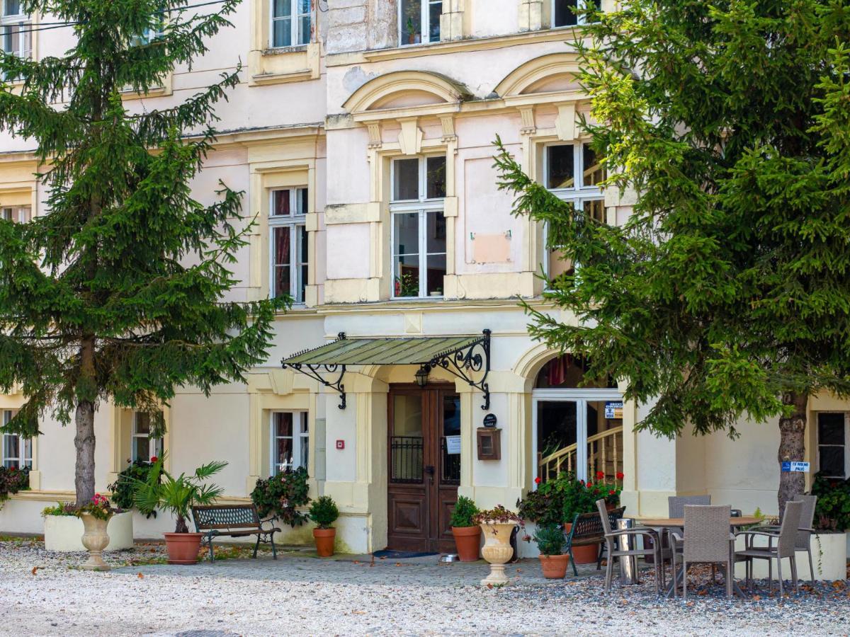 Palac Lawica- Splywy Przelomem Bardzkim Kłodzko Extérieur photo