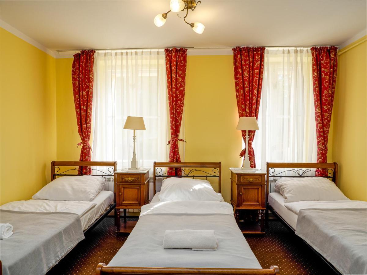 Palac Lawica- Splywy Przelomem Bardzkim Kłodzko Extérieur photo