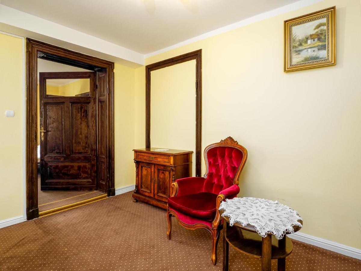 Palac Lawica- Splywy Przelomem Bardzkim Kłodzko Extérieur photo