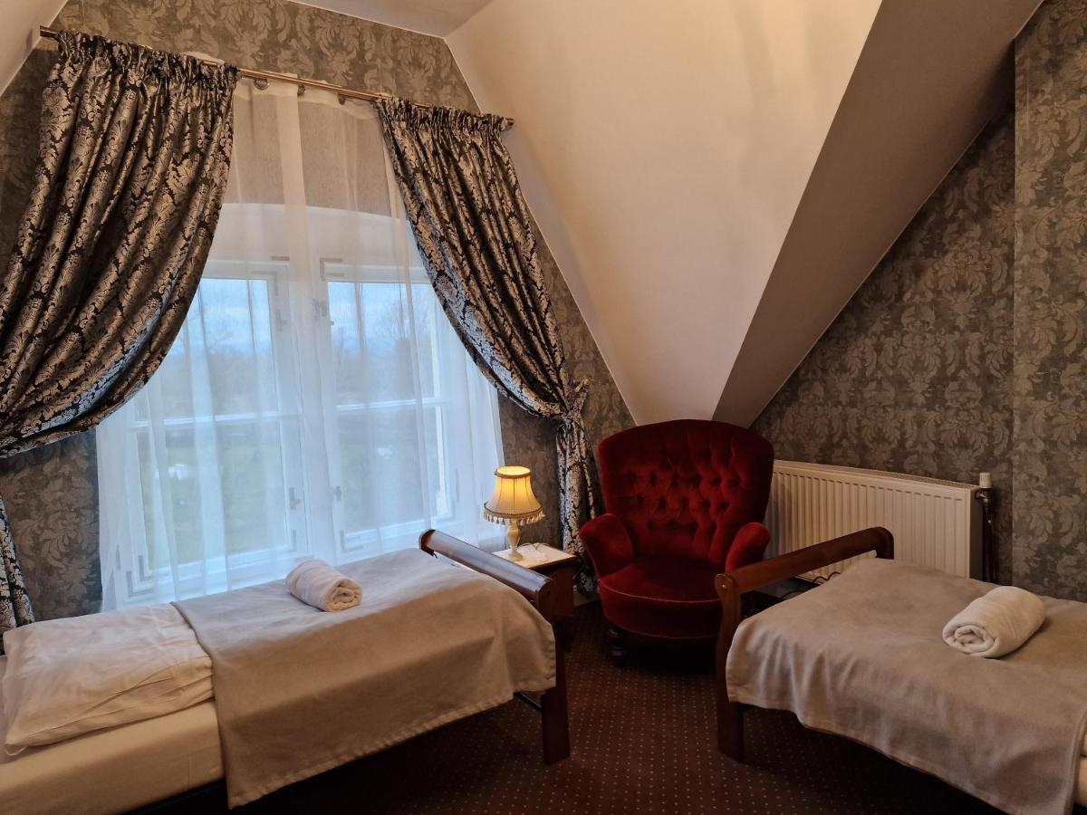 Palac Lawica- Splywy Przelomem Bardzkim Kłodzko Extérieur photo