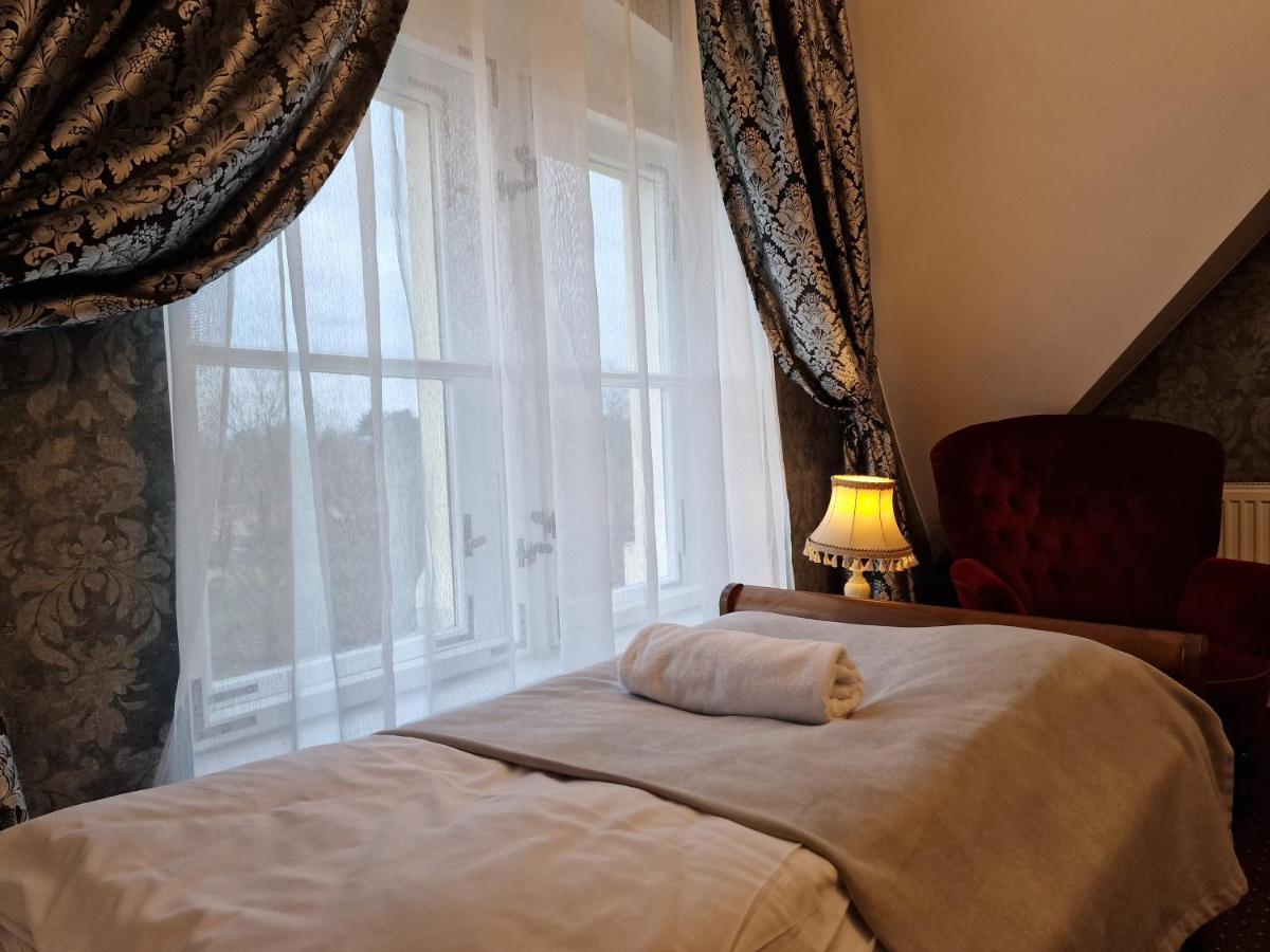 Palac Lawica- Splywy Przelomem Bardzkim Kłodzko Extérieur photo