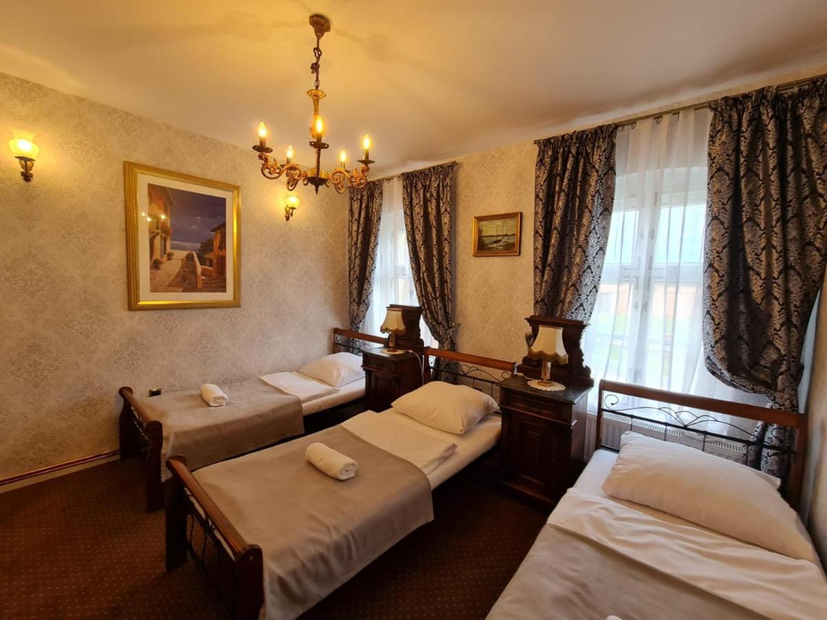 Palac Lawica- Splywy Przelomem Bardzkim Kłodzko Extérieur photo