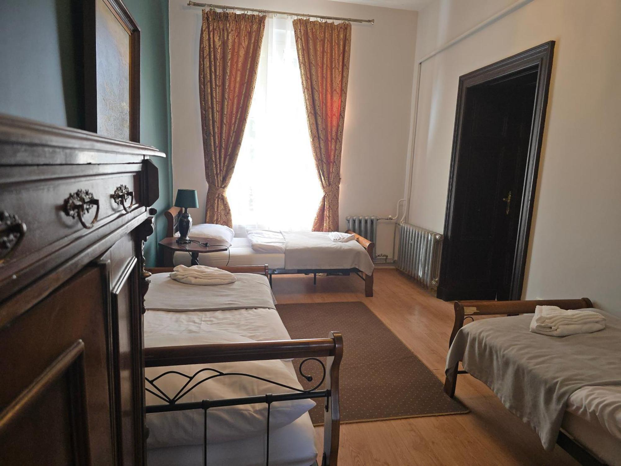 Palac Lawica- Splywy Przelomem Bardzkim Kłodzko Extérieur photo
