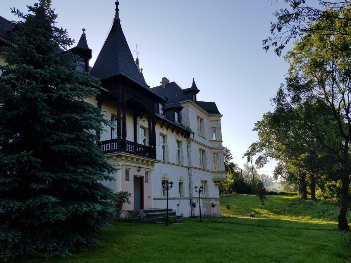 Palac Lawica- Splywy Przelomem Bardzkim Kłodzko Extérieur photo